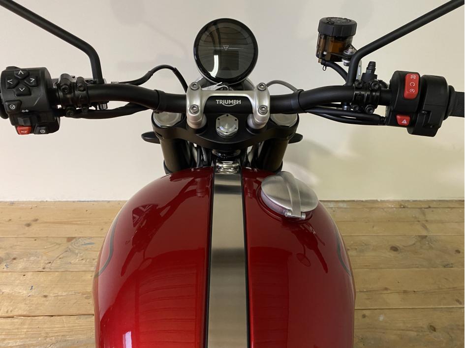 TRIUMPH SCRAMBLER 1200 X